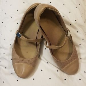 Cole Haan Nike Air nude flats
